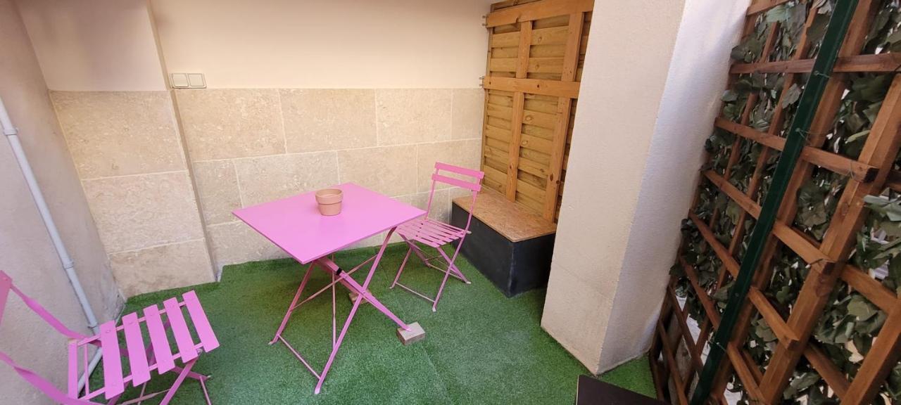 Charming Studio In The Heart Of Avignon Ngoại thất bức ảnh